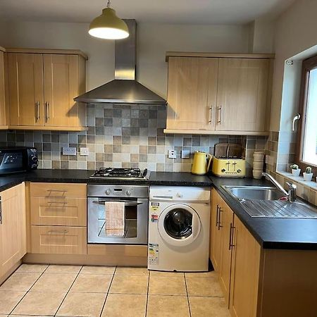 Lovely 2 Bedroom Family Apartment In Newcastle Newcastle  Exteriér fotografie